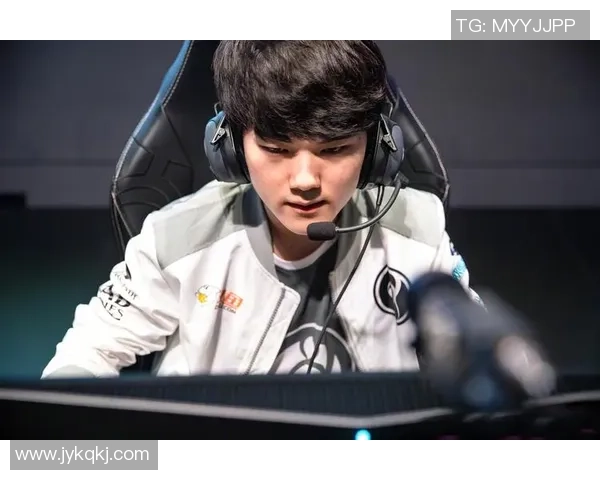 IG战队的蜕变之旅:从荣耀巅峰到全新征程的纪实探索 IG战队的蜕变之旅:从荣耀巅峰到全新征程的纪实探索