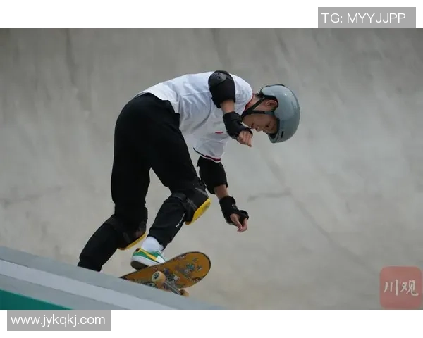 杭州滑板队比赛经验的变革与热议背后的故事探讨 杭州滑板队比赛经验的变革与热议背后的故事探讨