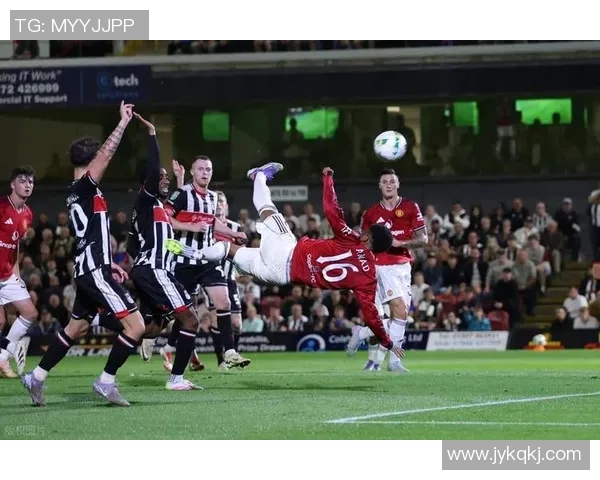 伯恩利与曼联历史交锋比分回顾及精彩瞬间分析 伯恩利与曼联历史交锋比分回顾及精彩瞬间分析